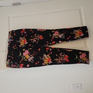 Old Navy flower pixie pants